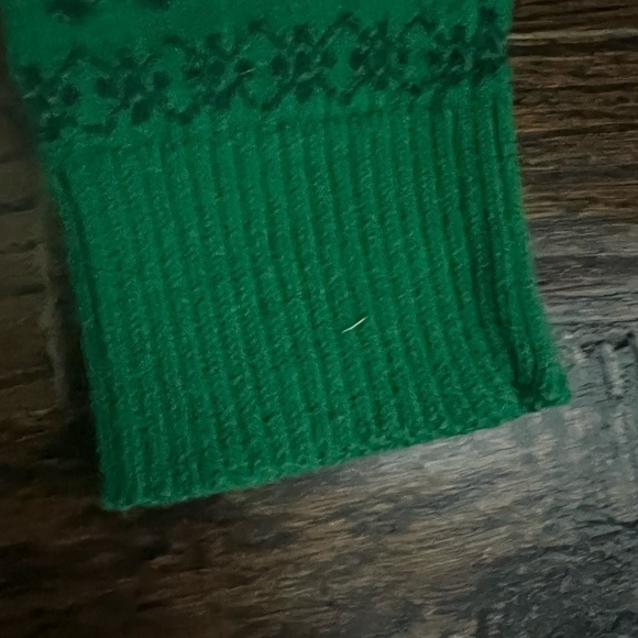 Well Worn Holiday Sweater size M - Picture 5 of 7